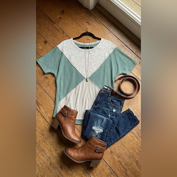 Tops - Teal and Gray leopard Patterned Top